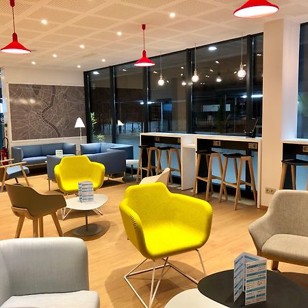 Holiday Inn Express - Bordeaux - Lormont By Ihg Bagian luar foto