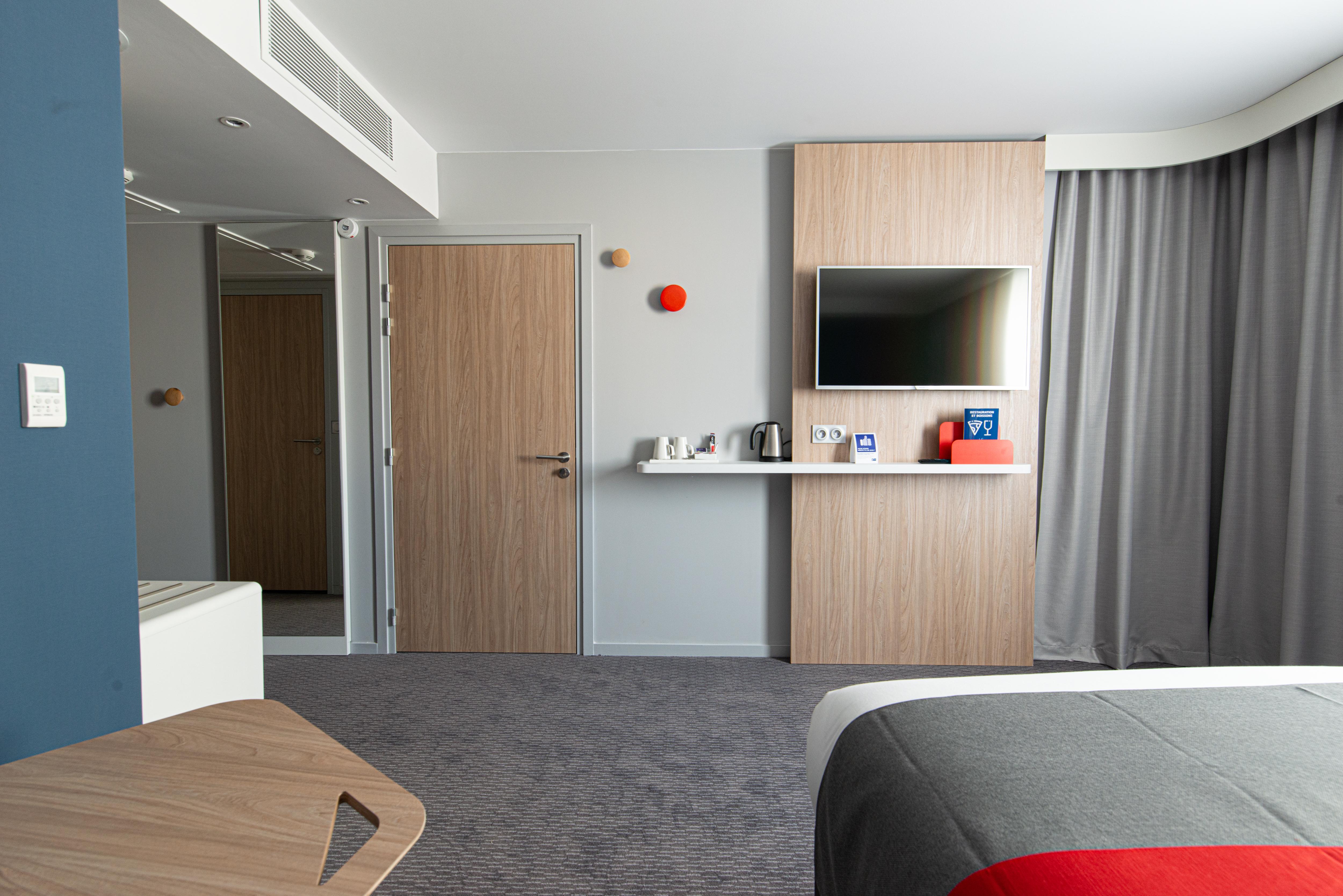 Holiday Inn Express - Bordeaux - Lormont By Ihg Bagian luar foto